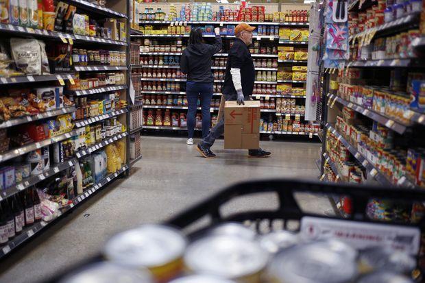 MUST READ THE INSTRUCTION FIRSTIndividual Case Analysis Paper Guidelines For this assignment, you are asked to read the accompanying Wall Street Journal articles, do your own analysis of the situation 1