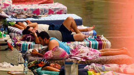 For each week, you will have a choice of which forums to participate in. 1 Referring back to the Sullivan and Bunker generational gang model, what generation of gang would a Mexican drug cartel be and 4