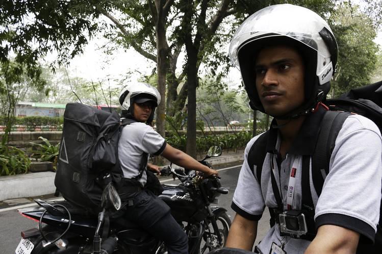 Persuasive Essay AssignmentThe purpose of this essay is to develop a clear argument in the form of a well-formed, compelling academic thesis statement, and support it through a well-organized, logical 2