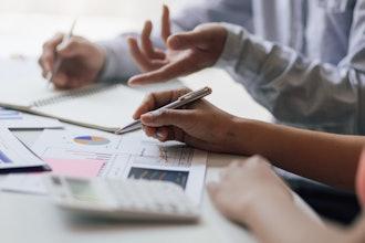 This assignment requires the submission of a "reaction paper" by each individual student. After reviewing the reading materials relating to The Home Depot Supply Chain Innovation provided in Module 1 8